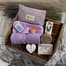 Load image into Gallery viewer, Lavender Spa Gift Basket - Woods and Mosses