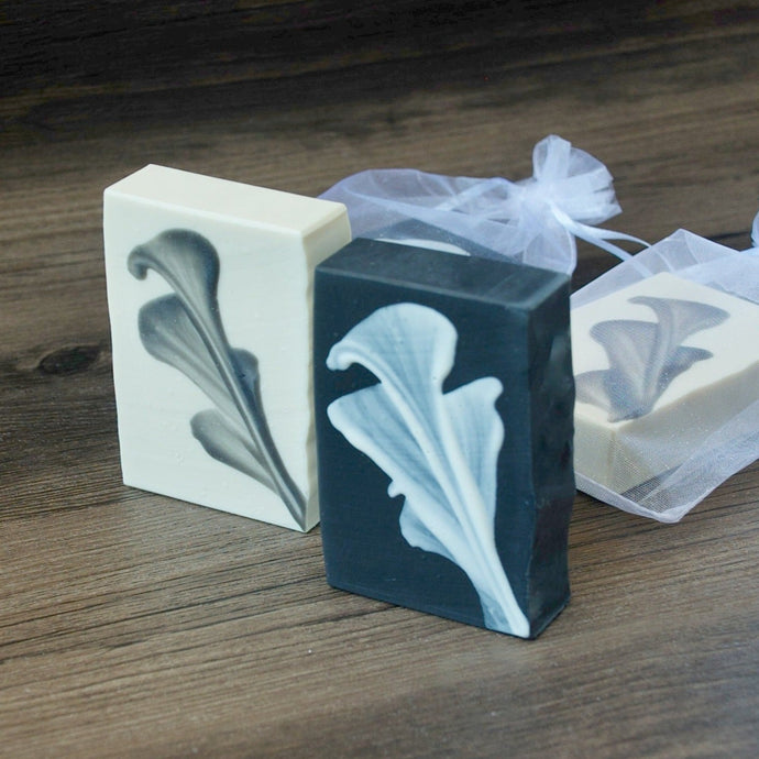 White & Black Soap Gift Set - Woods and Mosses