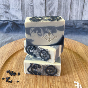 Victorian Rose Soap - Woods and Mosses