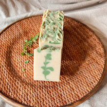 Load image into Gallery viewer, Ginseng &amp; Green Tea Soap - Woods and Mosses