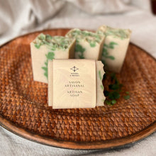 Load image into Gallery viewer, Ginseng &amp; Green Tea Soap - Woods and Mosses