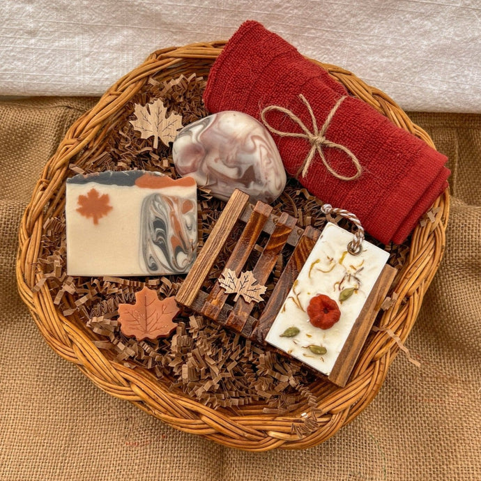 Canadian Self Care Gift Box - Woods and Mosses