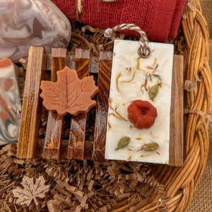 Canadian Self Care Gift Box - Woods and Mosses