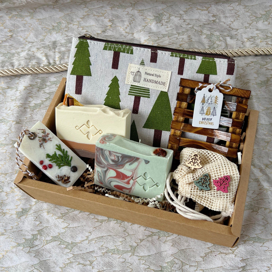 Christmas Spa Gift Box for Women - Woods and Mosses