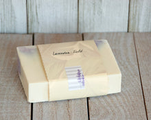 Load image into Gallery viewer, Lavender Gift Box - Woods &amp; Mosses