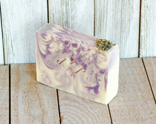 Load image into Gallery viewer, Lavender Gift Box - Woods &amp; Mosses